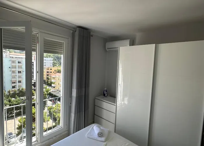 Merville Apartment 6