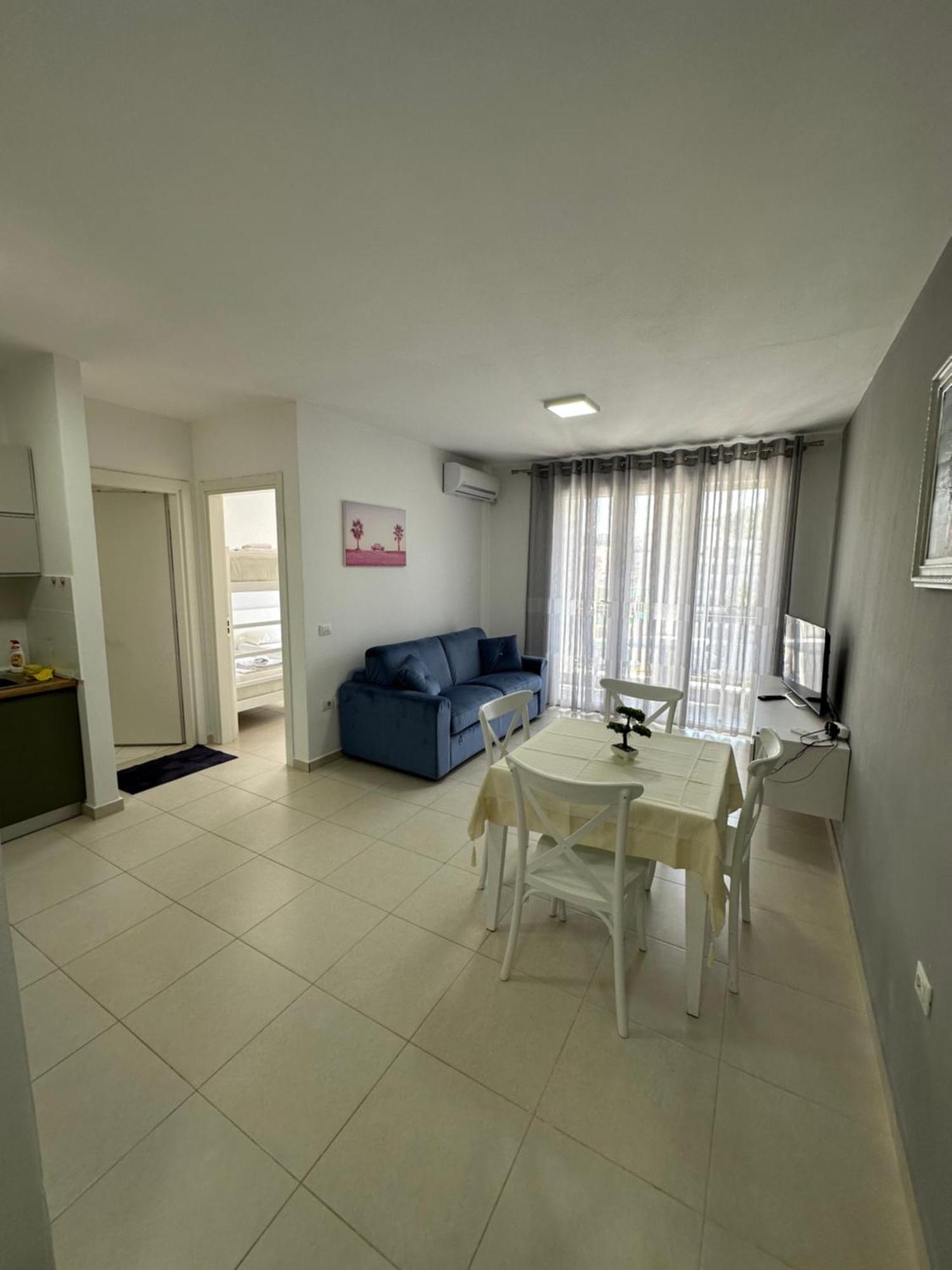 Merville 6 Apartment